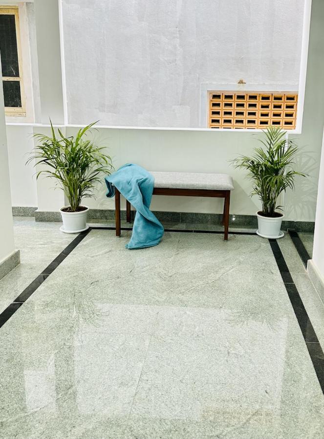 Tirupati Homestay - Shilparamam - Luxury Ac Apartments By Stayflexi - Fast Wifi, Kitchen, Android Tv - Walk To Ps4 Pure Veg Restaurant - Easy Access To Airport, Railway Station And To All Temples Exterior foto